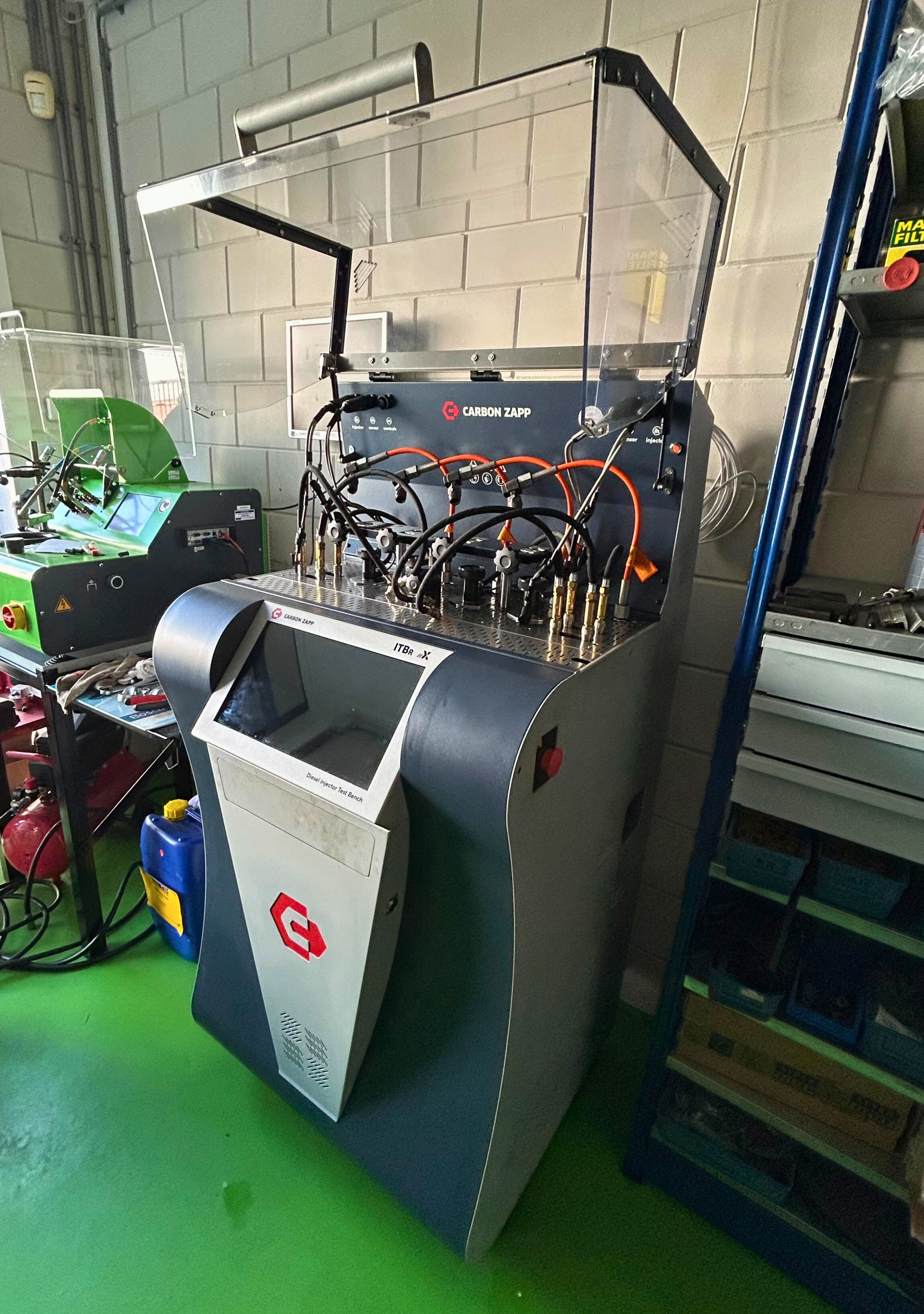 de testbank van Koren waarin de verstuivers getest worden